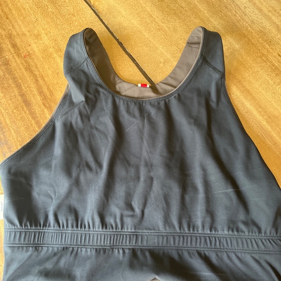 Tracksmith Turnover Crop L - Picture 5 of 6